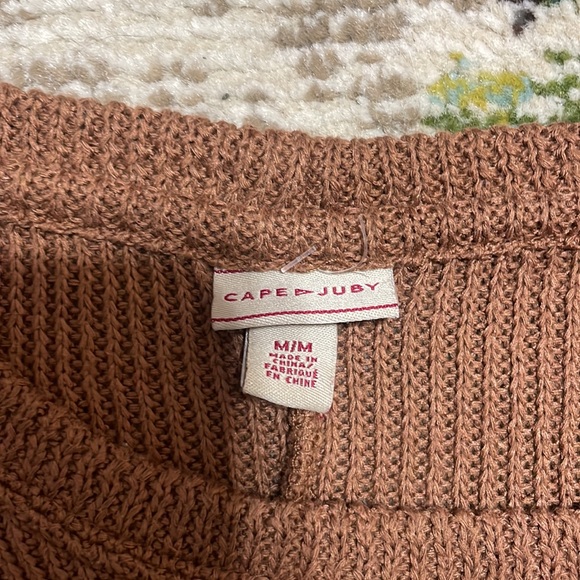 Cute light brown Cape Juby sweater. Size medium. - Picture 3 of 3